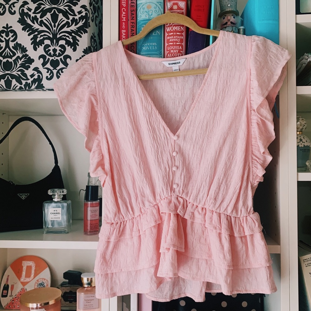 Pink ruffle top!